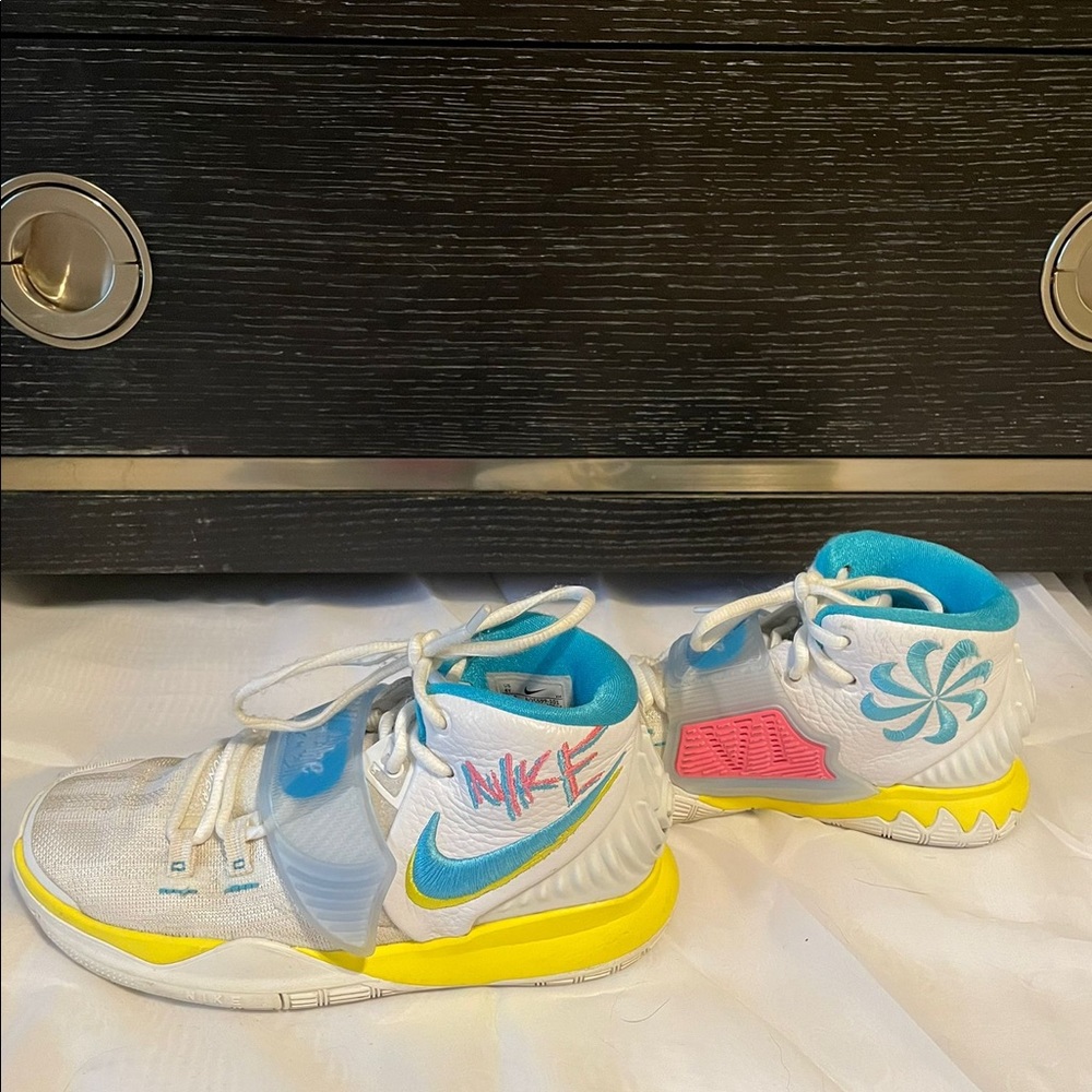 Nike 4y